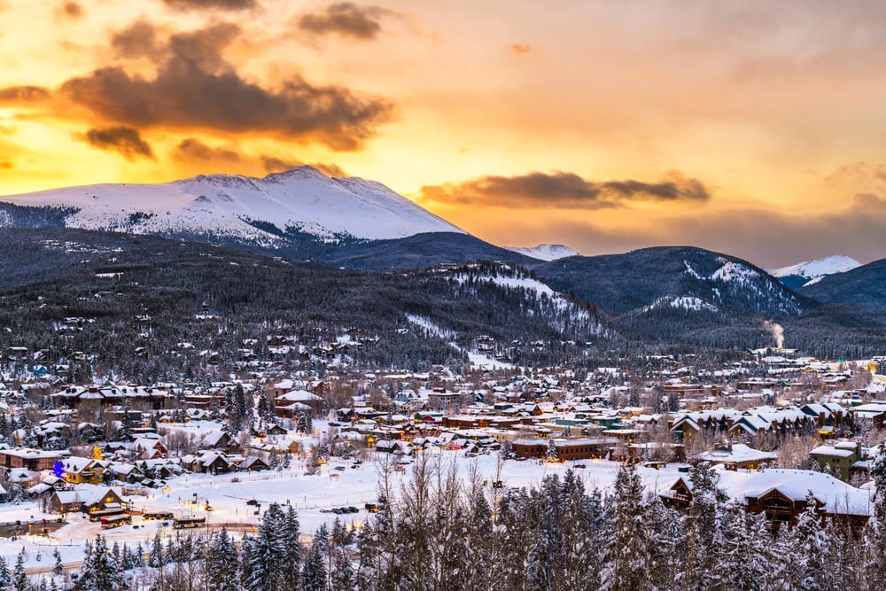 How to Work a Ski Season in The US – The Ultimate Guide